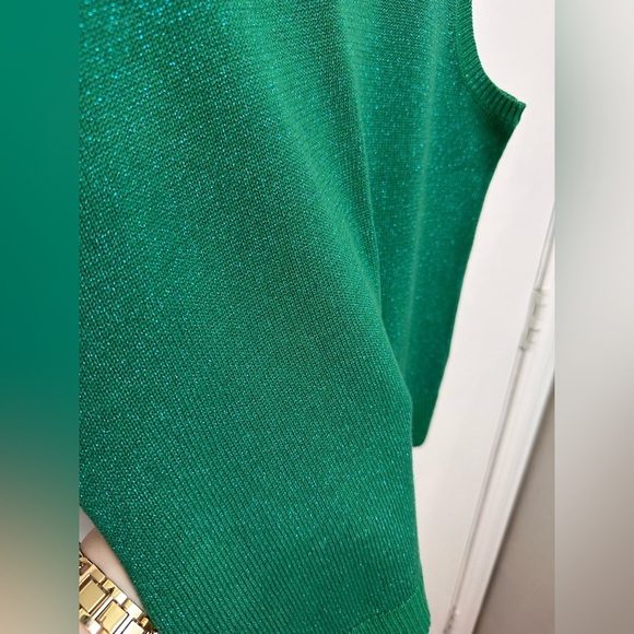 Quacker Factory Green Sparkly sleeveless Knit Vest Mock Neck Sz L #1587 - Picture 2 of 7